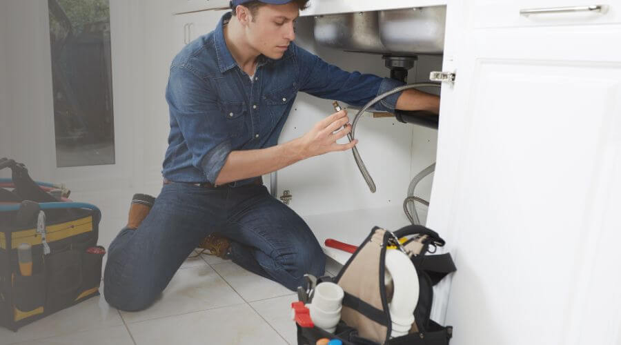 Professional bathroom faucet installation in Guaynabo, PR